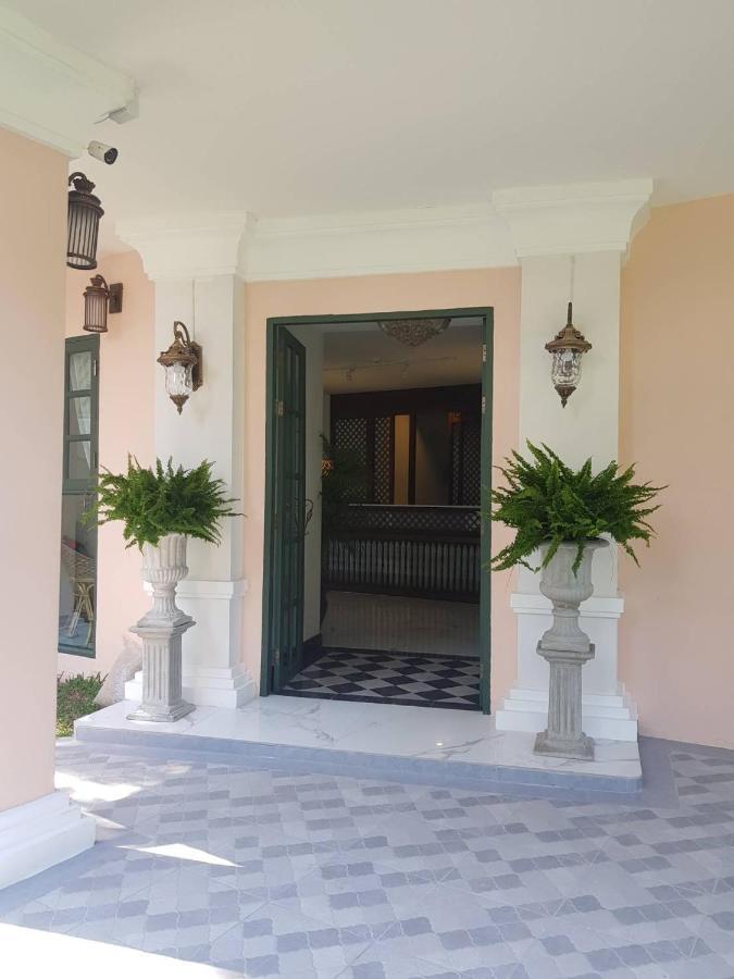 Hotel Rosy Chiang Mai Buitenkant foto
