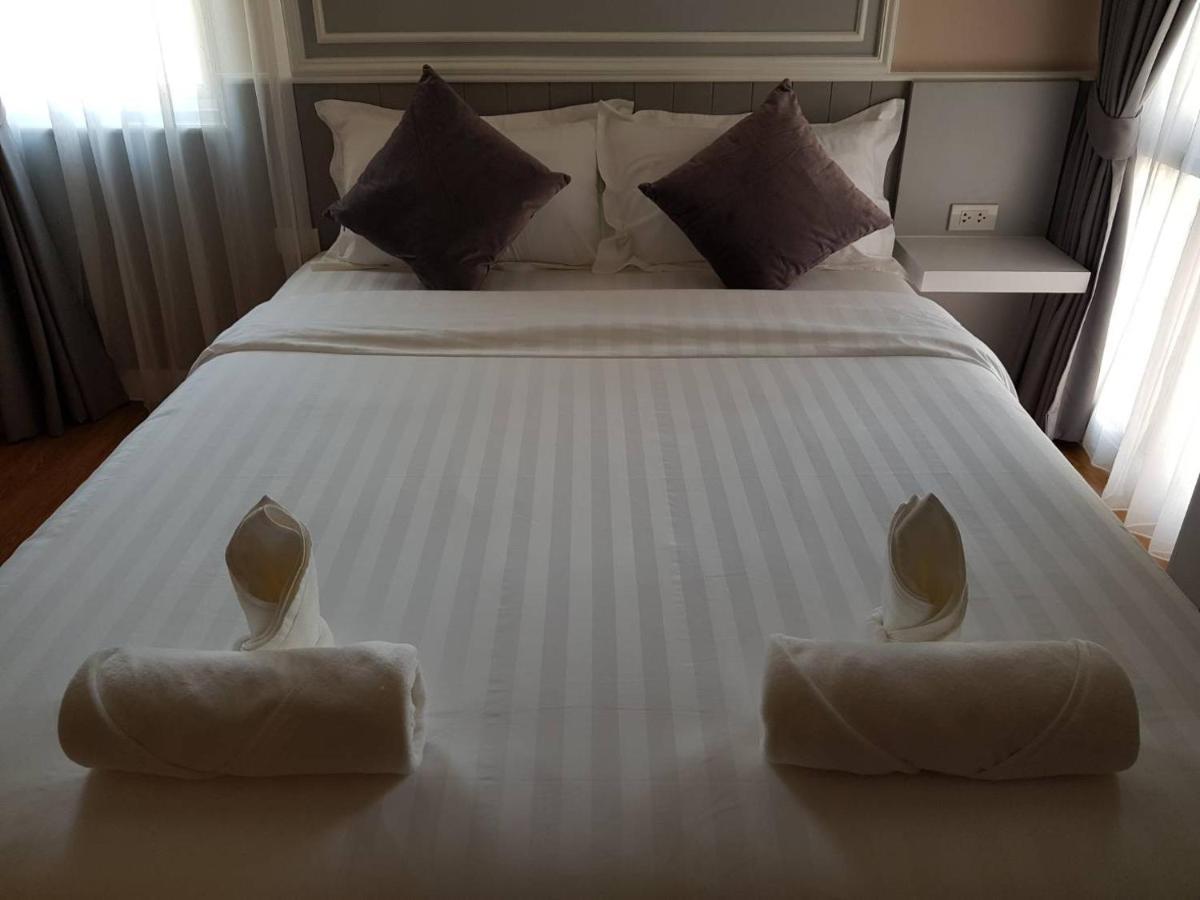 Hotel Rosy Chiang Mai Buitenkant foto